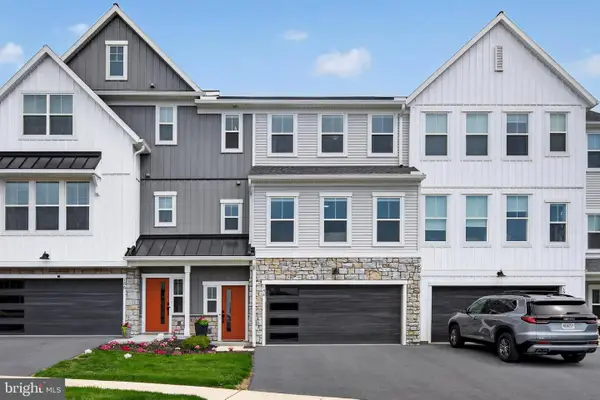 154 Marissa Ct, NEWMANSTOWN, PA 17073