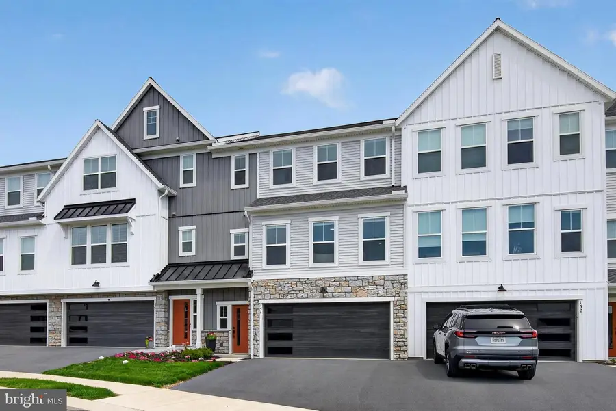 154 Marissa Ct, Newmanstown, PA 17073 - #3