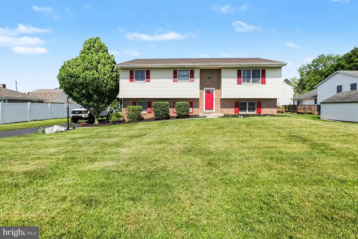 212 Brunswick Ln, Palmyra, PA 17078 - #1