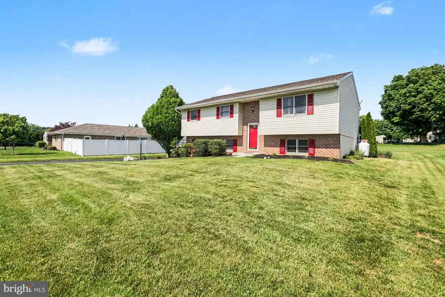 212 Brunswick Ln, Palmyra, PA 17078 - #2