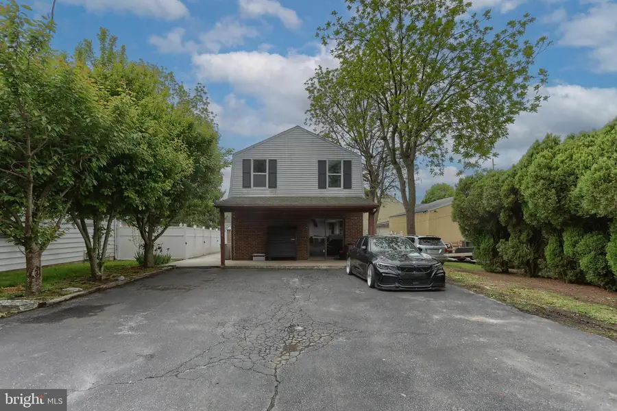 734 Reinoehl St, Lebanon, PA 17046 - #2