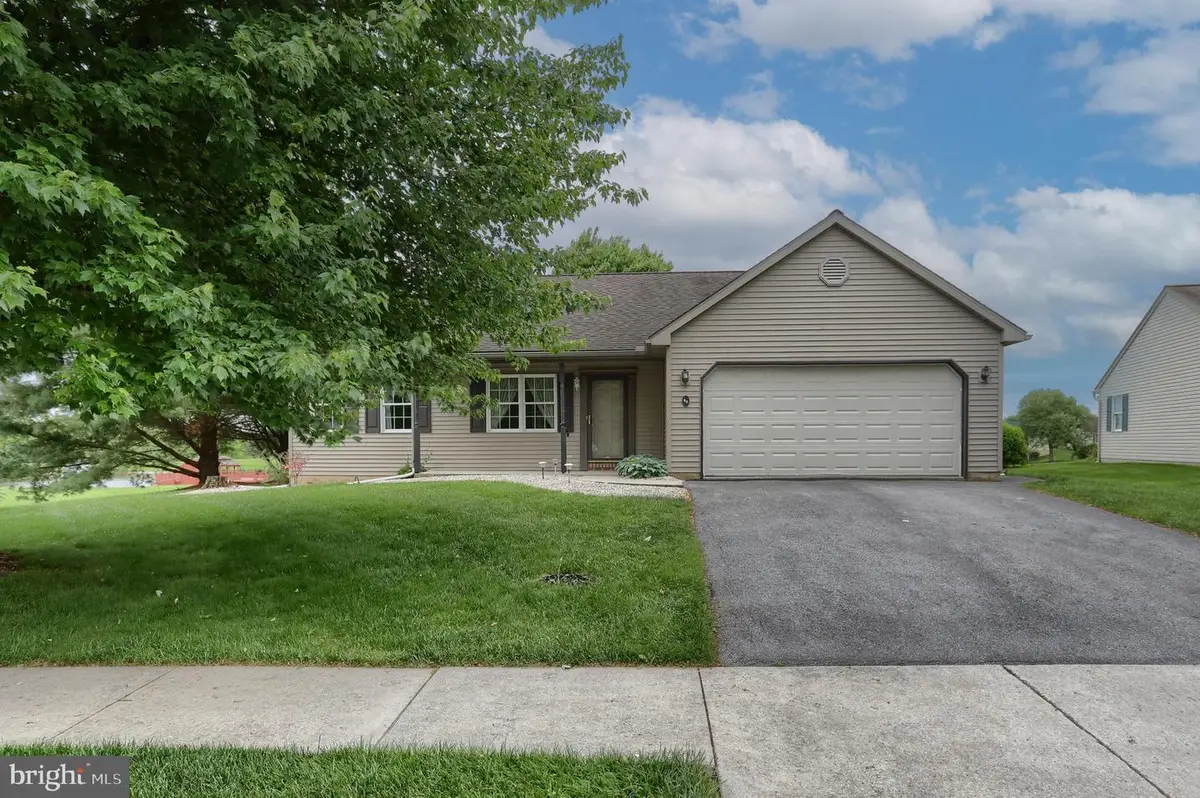 49 Springhouse Dr, Myerstown, PA 17067 - #1