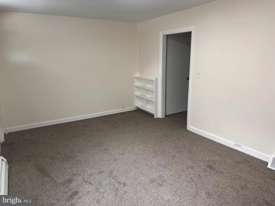 136 N Railroad St, Annville, PA 17003 - #3