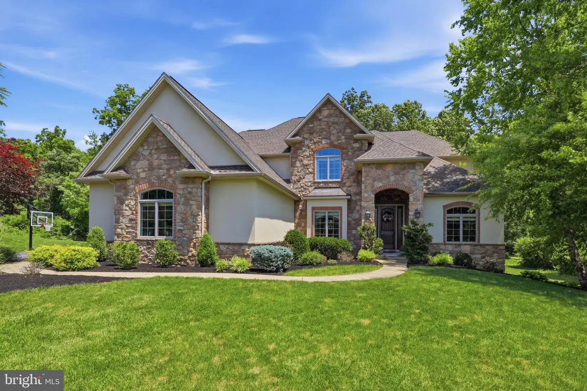 1392 Fox Hill Dr, Palmyra, PA 17078 - #1