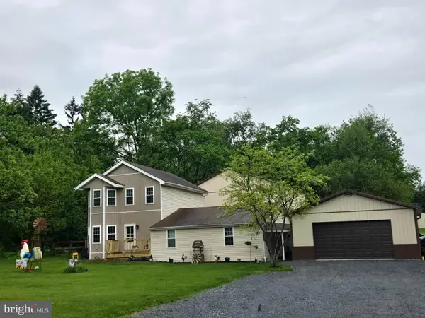 1669 Colebrook Rd, LEBANON, PA 17042