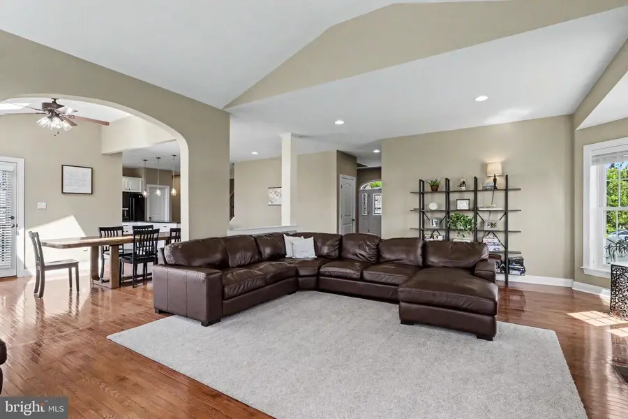 289 Sweetwater Dr, Palmyra, PA 17078 - #3