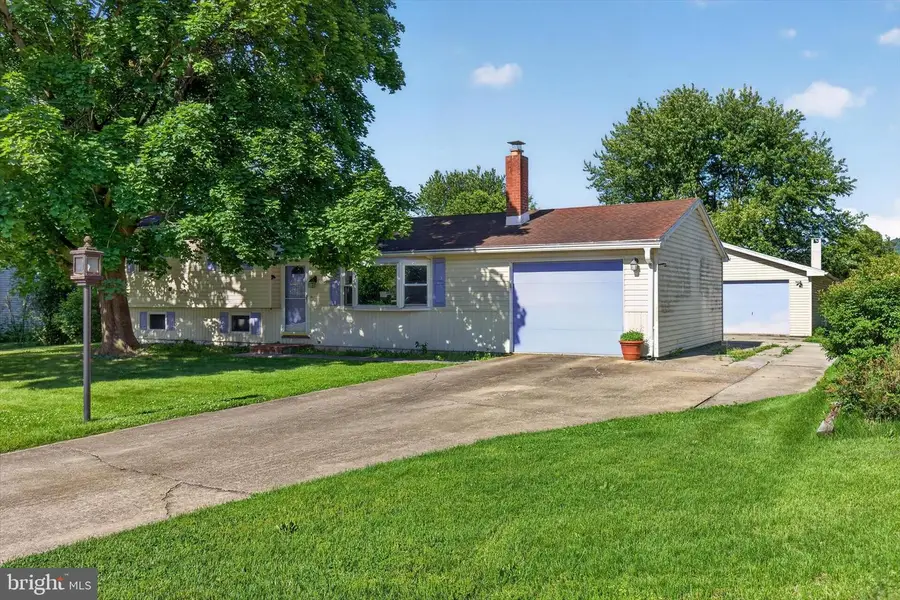 175 Monroe Valley Dr, Jonestown, PA 17038 - #2