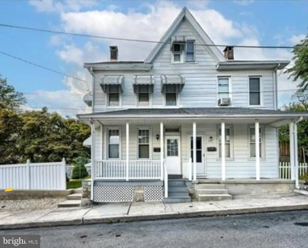 723 N 6th St, Lebanon, PA 17046 - #1