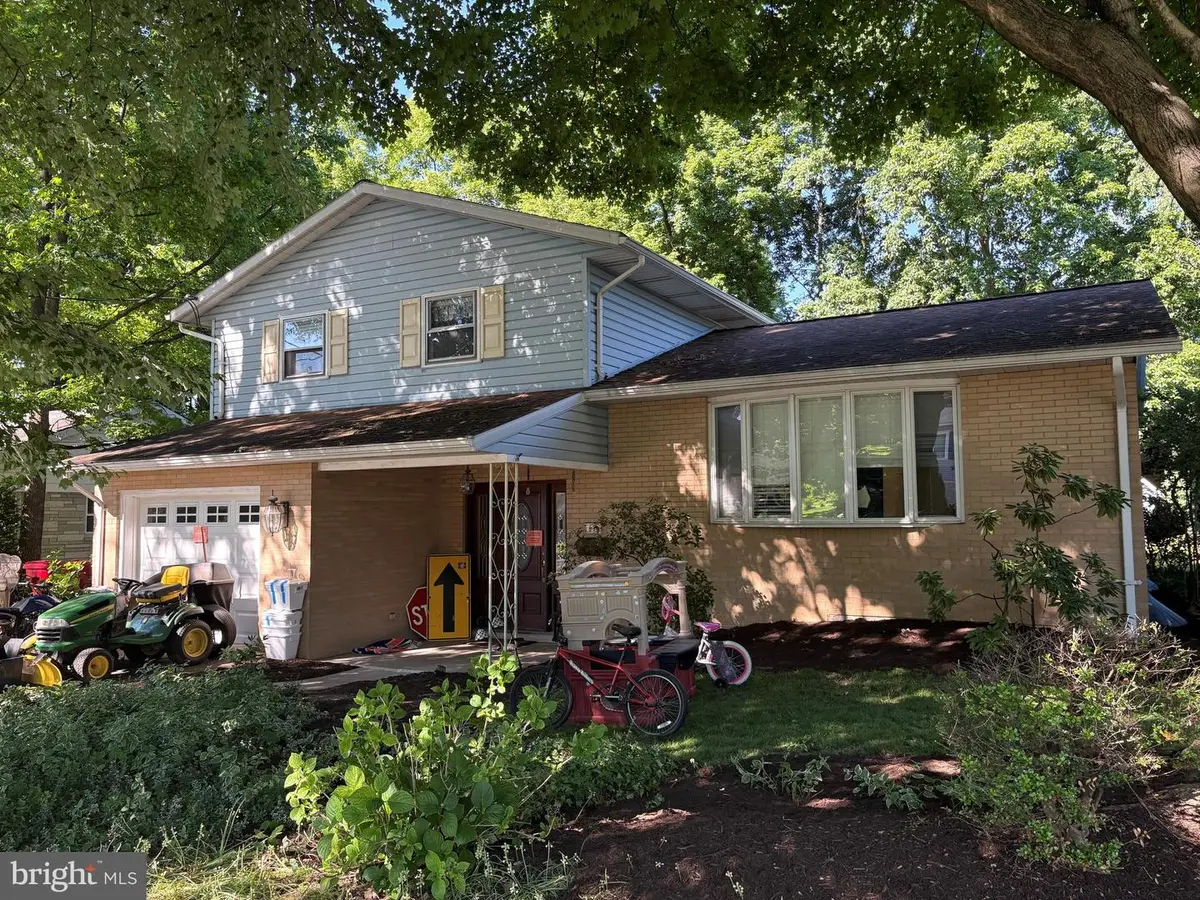 830 King St, Palmyra, PA 17078 - #1