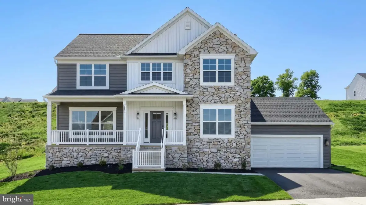 220 Copper Ridge Dr, Newmanstown, PA 17073 - #1