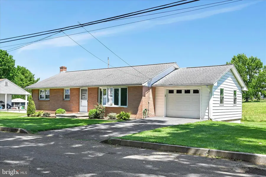 34 Locust Ln, Quentin, PA 17083 - #3