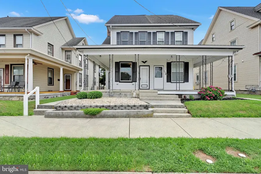 228 E Cherry St, Palmyra, PA 17078 - #3