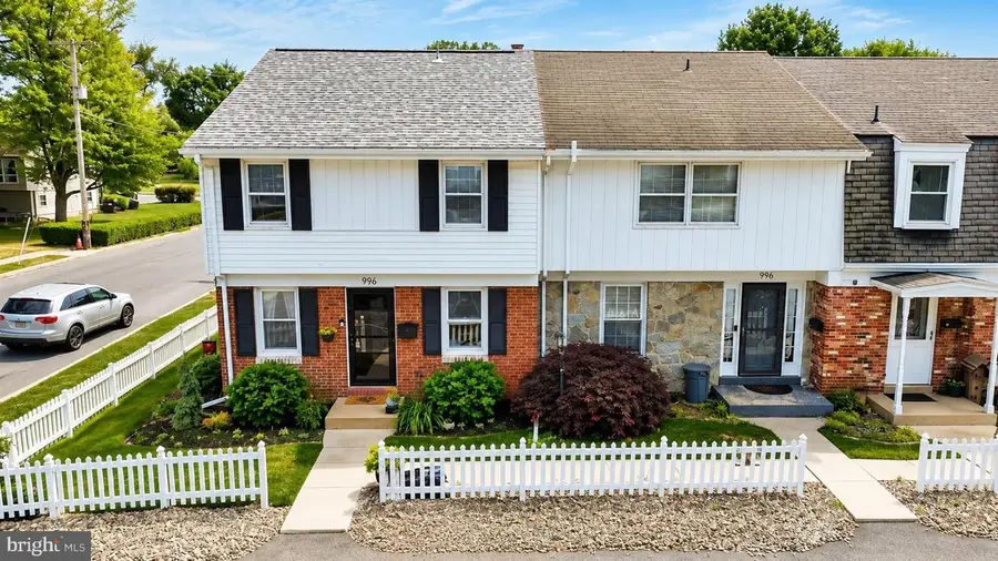 998 E Maple St, Palmyra, PA 17078 - #2