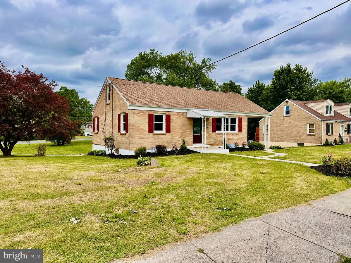 301 E Poplar St, Lebanon, PA 17042 - #1