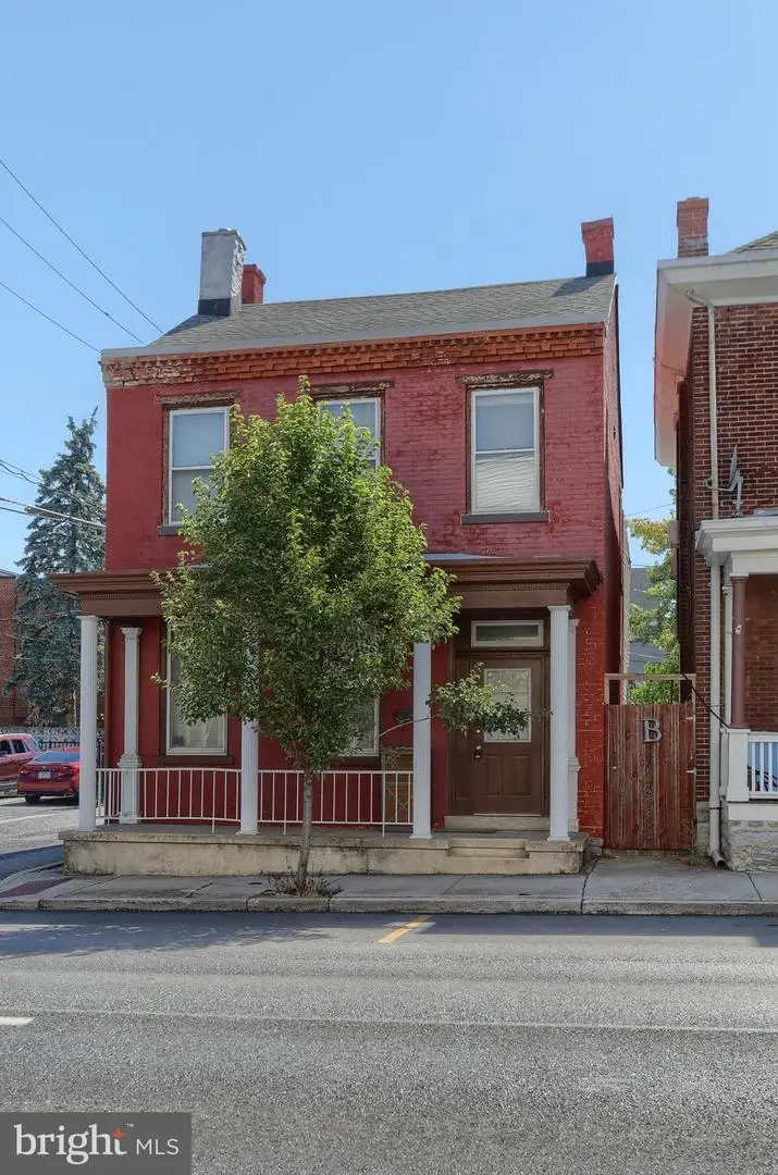 24 S 10th St, Lebanon, PA 17042 - #2