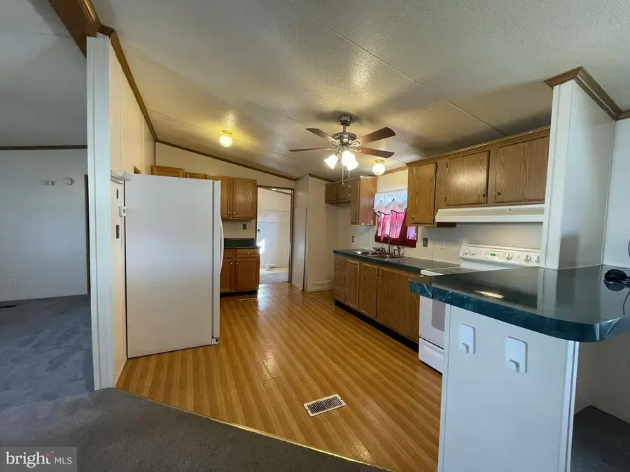 57-b Twin Maples Park, Myerstown, PA 17067 - #2
