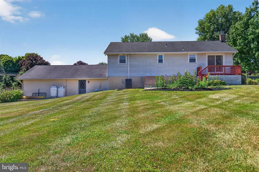 19 Palmyra Bellegrove Rd, Annville, PA 17003 - #3