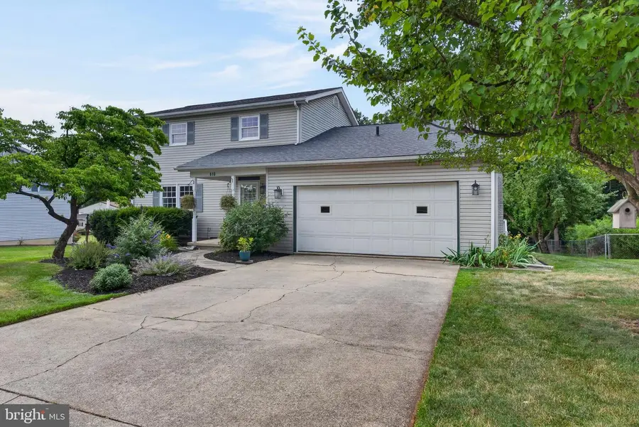 610 E Walnut St, Annville, PA 17003 - #3