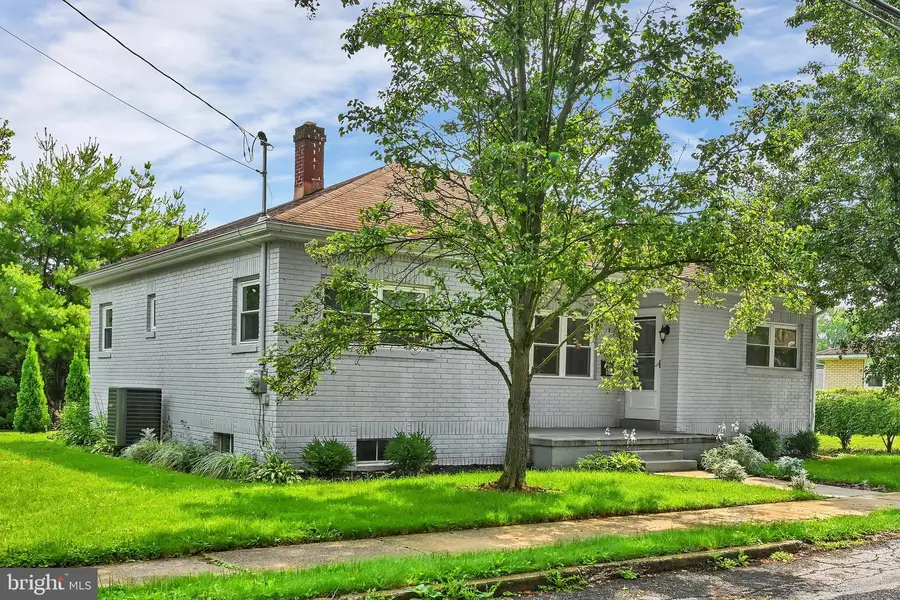 66 N Saylor St, Annville, PA 17003 - #3