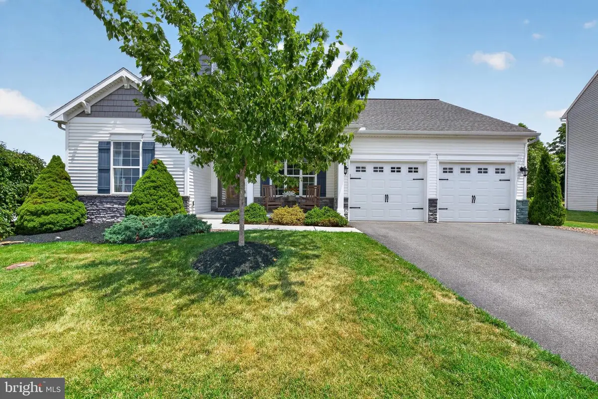 27 Finch Dr, Annville, PA 17003 - #1