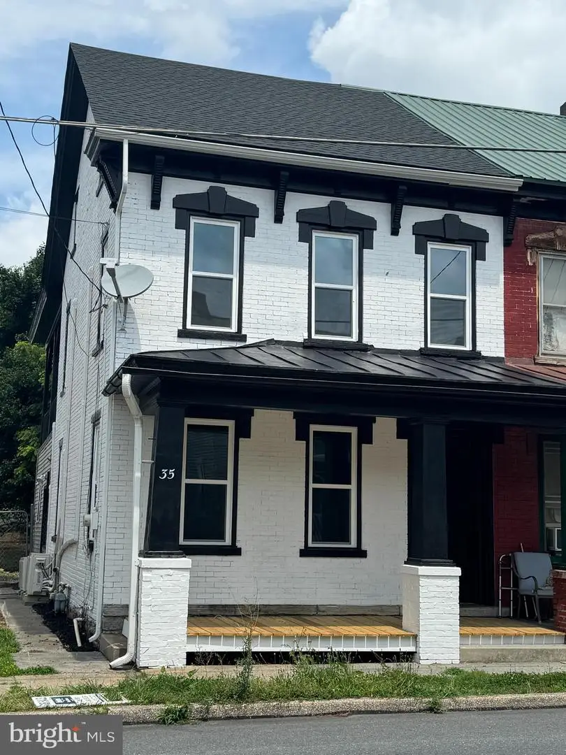 35 W Main St, Newmanstown, PA 17073 - #3