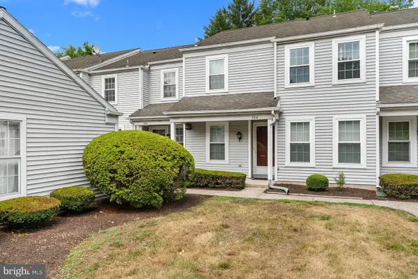 704 Cambridge Ct U-0037, PALMYRA, PA 17078