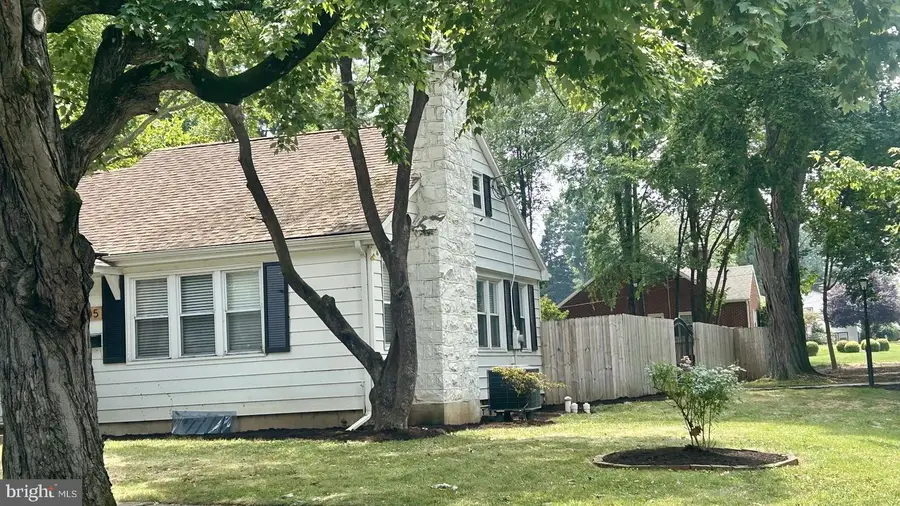 405 S Green St, Palmyra, PA 17078 - #3