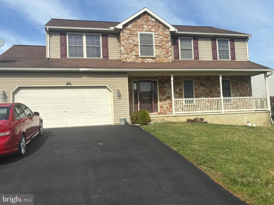 228 S Broad St, Jonestown, PA 17038 - #2