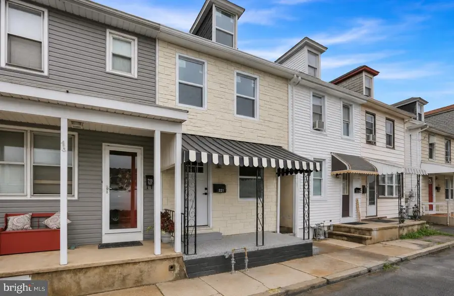 221 E Guilford St, Lebanon, PA 17046 - #3