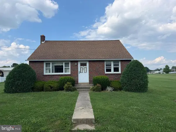 204 S Sheridan Rd, NEWMANSTOWN, PA 17073