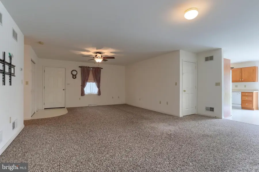 202 Village Dr, Newmanstown, PA 17073 - #3