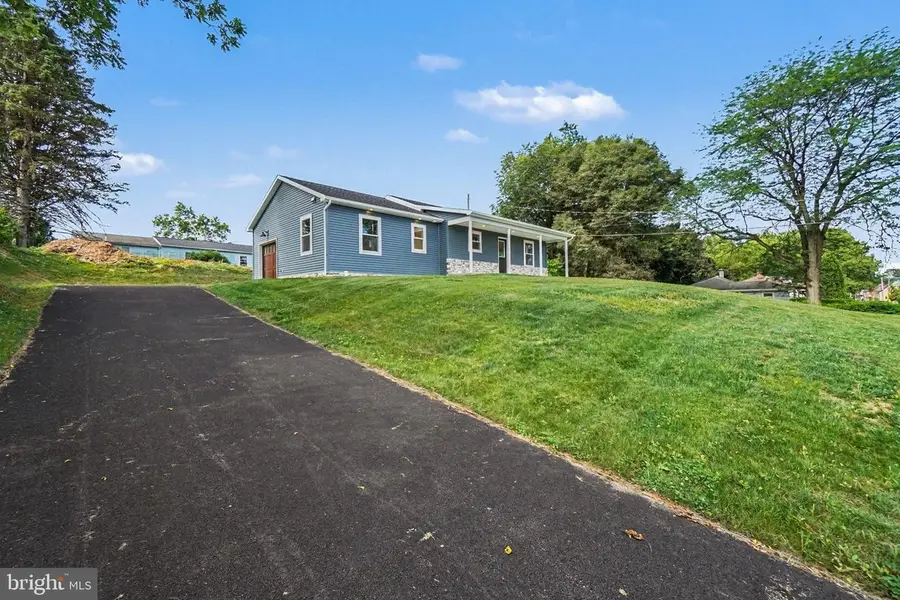 418 Elm St, Lebanon, PA 17042 - #3