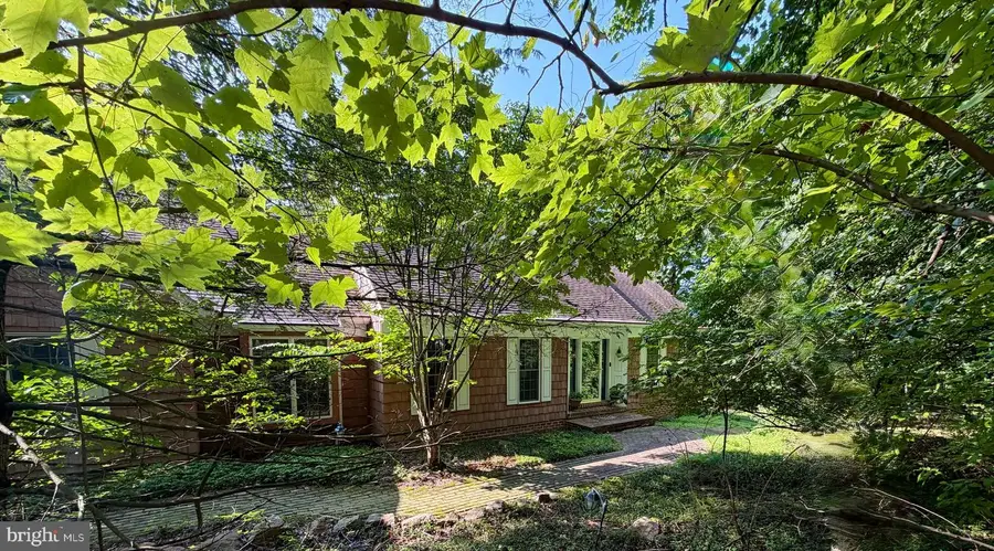 1701 Hickory Dr, Lebanon, PA 17042 - #2