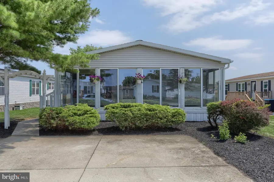 154 W Spruce St, Palmyra, PA 17078 - #2