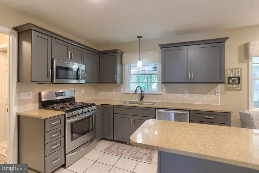 15 Oak Knoll Cir, Lebanon, PA 17042 - #2