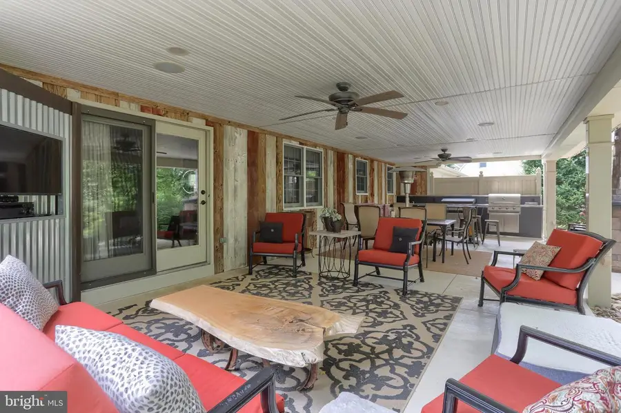 15 Oak Knoll Cir, Lebanon, PA 17042 - #3