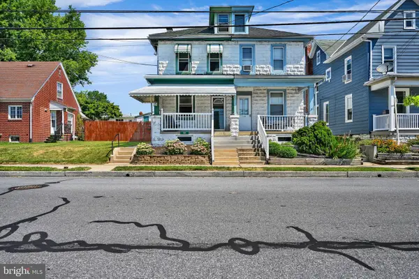 121 W Washington Ave, MYERSTOWN, PA 17067