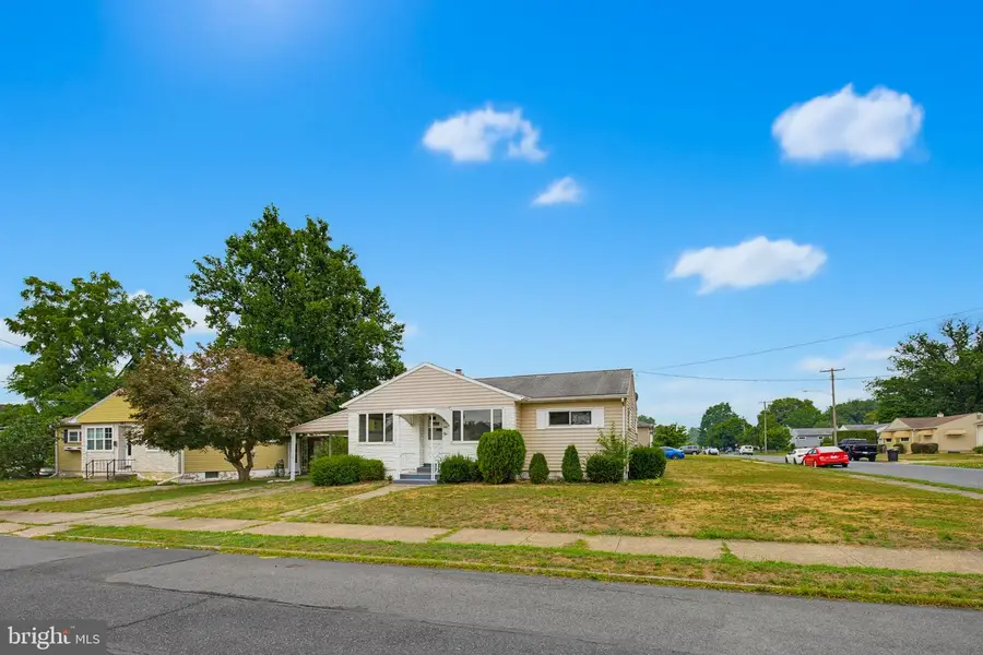 521 N 9th Ave, Lebanon, PA 17046 - #3
