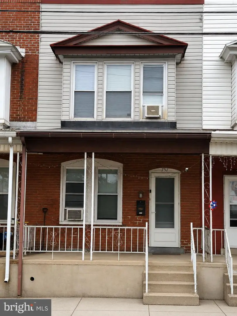 757 Locust St, Lebanon, PA 17042 - #1