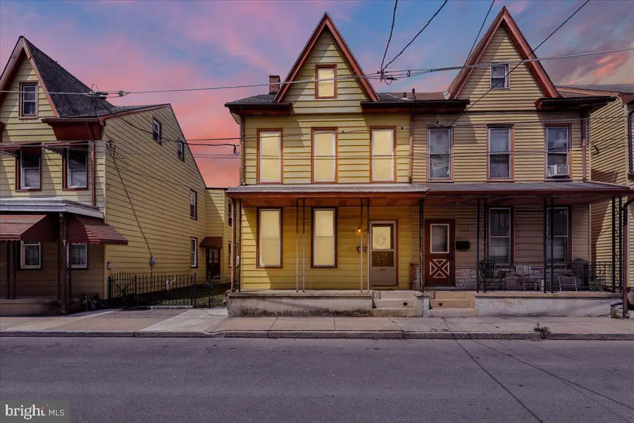 361 N 3rd St, Lebanon, PA 17046 - #2