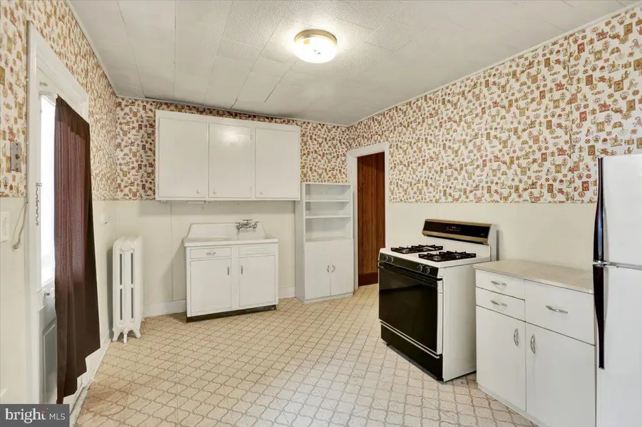 361 N 3rd St, Lebanon, PA 17046 - #3