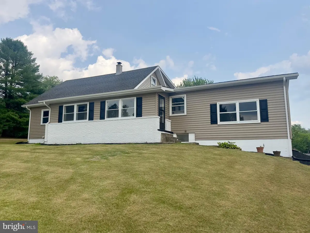2008 Weavertown Rd L-0153, Lebanon, PA 17046 - #1