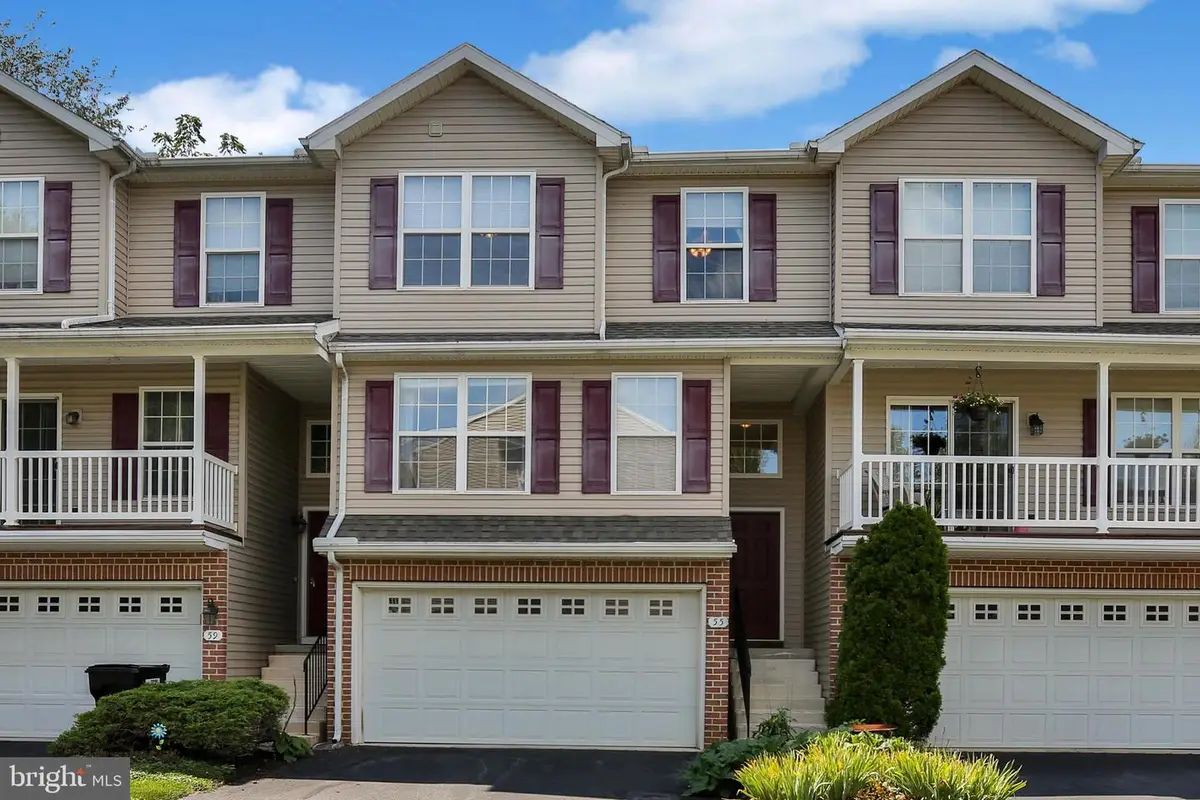 55 Parkside Dr, Lebanon, PA 17042 - #1