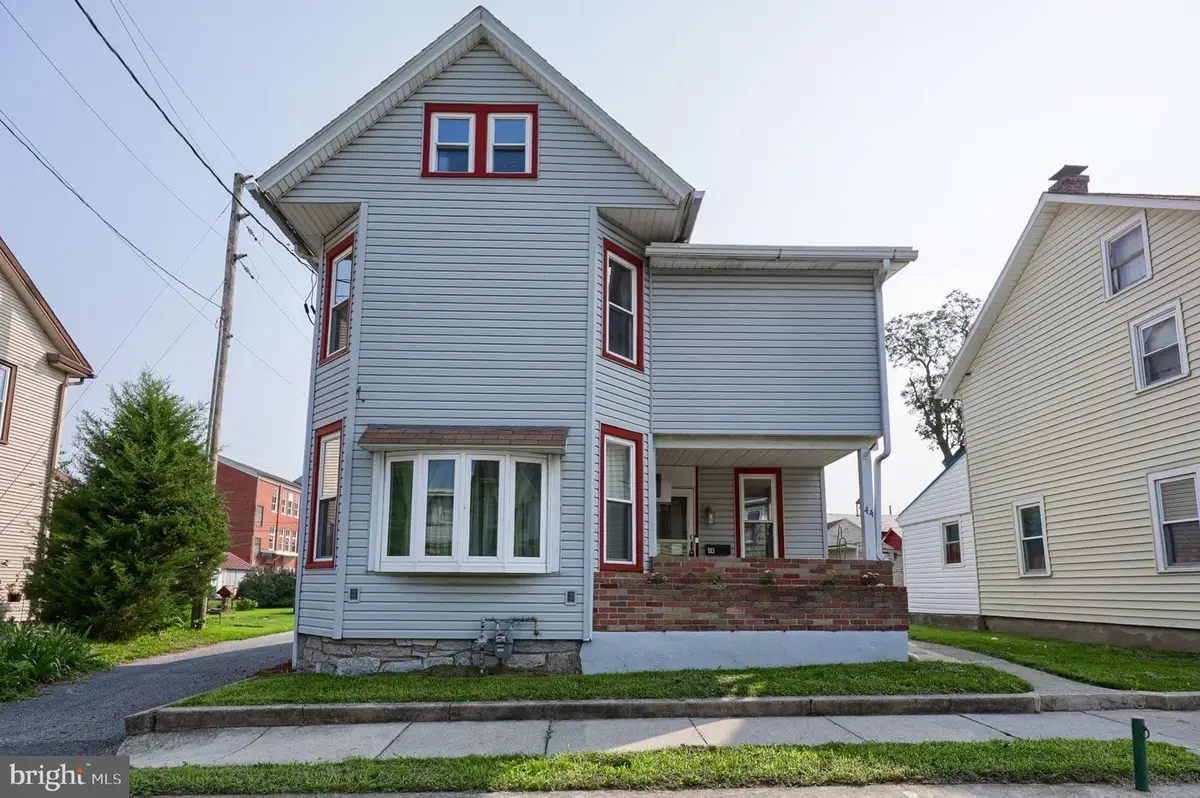 44 N Locust St, Palmyra, PA 17078 - #1