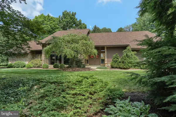 1801 Fieldcrest Rd, LEBANON, PA 17042