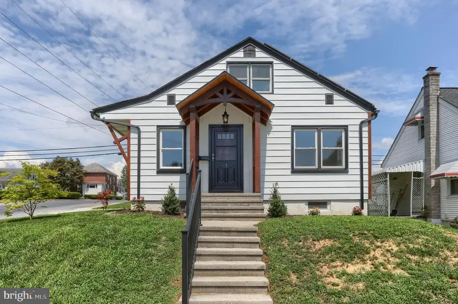 1 E Chestnut St, Cleona, PA 17042 - #2