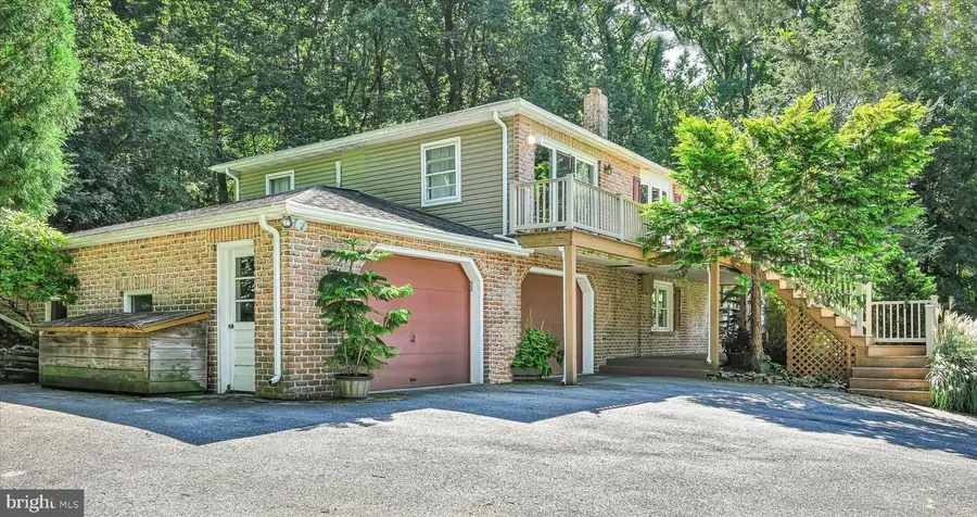 654 Woodlawn Dr, Lebanon, PA 17042 - #3