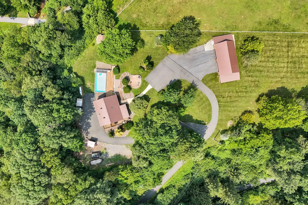 83 S Mountain Rd, Robesonia, PA 19551 - #1