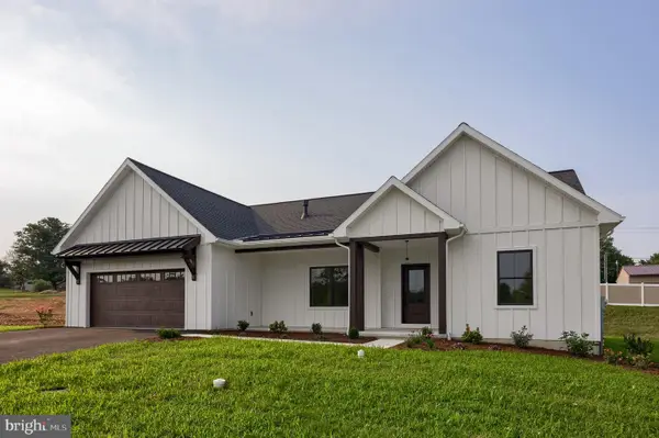 106 Grove Lane, MYERSTOWN, PA 17067