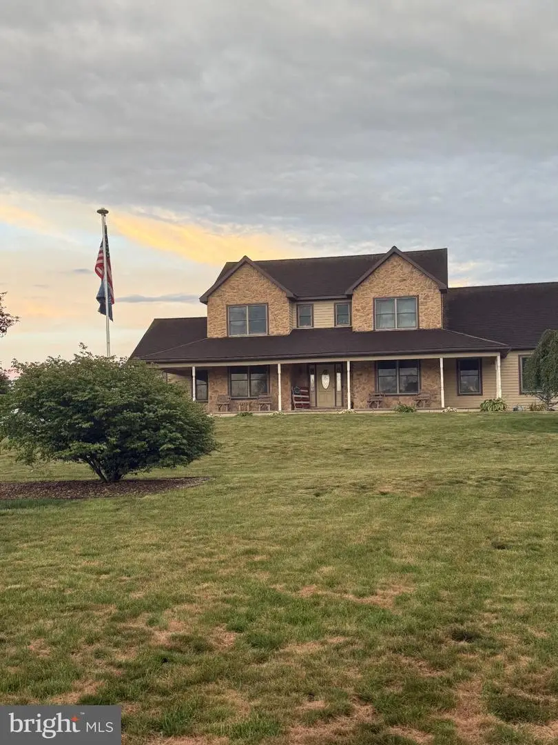 324 Chestnut Hill Rd, Fredericksburg, PA 17026 - #1